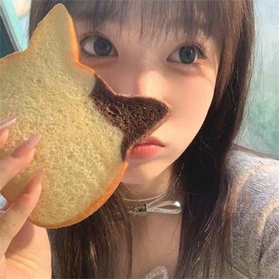 闭上眼睛活着很容易